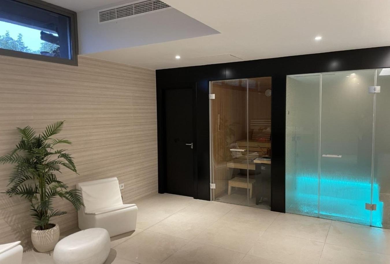 Vivi Homes - Elies House Pool, Gym, Spa & Sea View El Faro 外观 照片